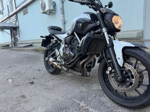 2014 Yamaha MT-07 (FZ-07), белый, 700000 рублей - вид 1