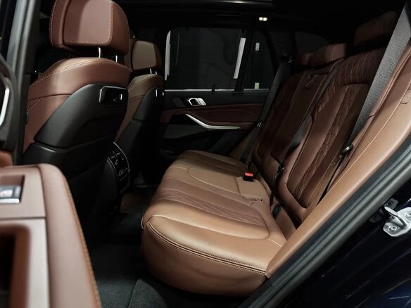 2026 BMW X5 40i IV (G05/G18) Рестайлинг, синий, 15500000 рублей - вид 8