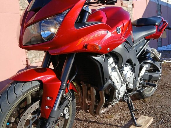 2008 Yamaha FZ1, красный, 500000 рублей - вид 6
