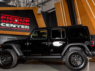 2026 Jeep Wrangler IV (JL) Рестайлинг, чёрный, 17548000 рублей, вид 4
