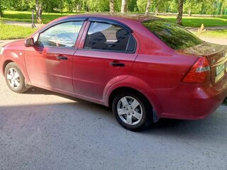2010 Chevrolet Aveo I Рестайлинг, красный, 370000 рублей, вид 4