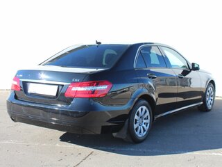 2010 Mercedes-Benz E-Класс 200 5G-Tronic IV (W212, S212, C207), чёрный, 1340000 рублей, вид 5