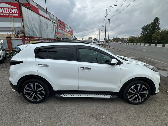 2018 Kia Sportage IV Рестайлинг, белый, 2850000 рублей - вид 6