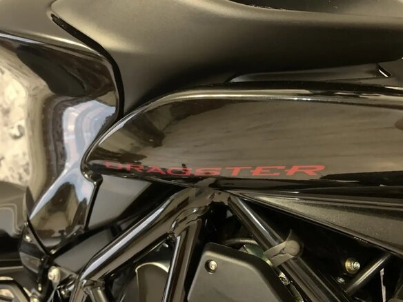 2024 MV Agusta Dragster 800, чёрный, 1799000 рублей - вид 8