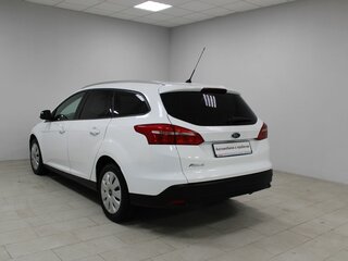2015 Ford Focus III Рестайлинг, белый, 1109900 рублей, вид 4