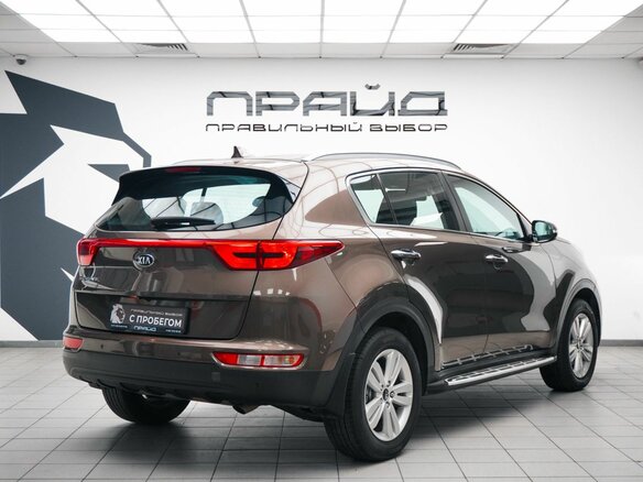 2018 Kia Sportage IV Рестайлинг, коричневый, 2179000 рублей - вид 2