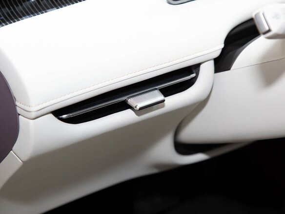 2026 Changan Qiyuan A06 28.39 kWh, серебристый, 2620000 рублей - вид 11