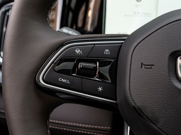 2026 Geely Monjaro (Xingyue L) I Рестайлинг 2 (China Market), белый, 4399000 рублей - вид 17