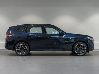 2026 BMW X3 Long 30L xDrive IV (G45/G48), чёрный, 7600000 рублей, вид 4