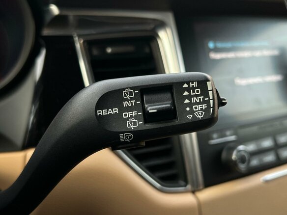 2016 Porsche Macan S I, коричневый, 3150000 рублей - вид 24