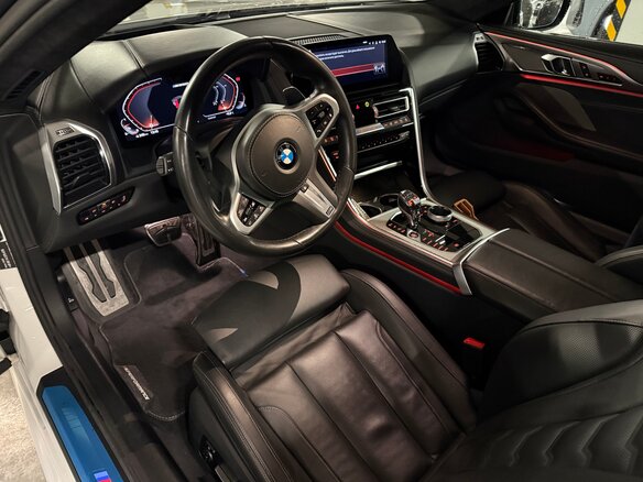 2018 BMW 8 серии M850i xDrive II (G14/G15/G16), белый, 8750000 рублей - вид 12