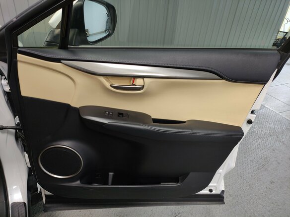 2015 Lexus NX 200t I, белый, 2869000 рублей - вид 14