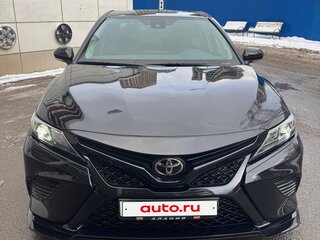2021 Toyota Camry US Market VIII (XV70) Рестайлинг, чёрный, 2900000 рублей, вид 2