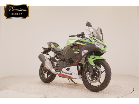 2022 Kawasaki Ninja 400, зелёный, 650000 рублей
