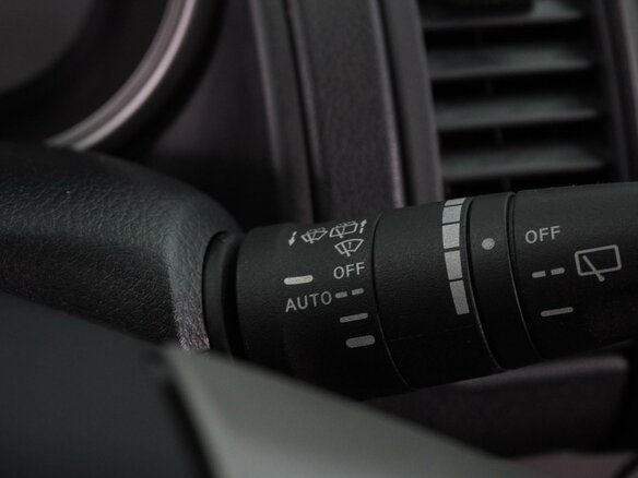 2008 Nissan Note I, чёрный - вид 16