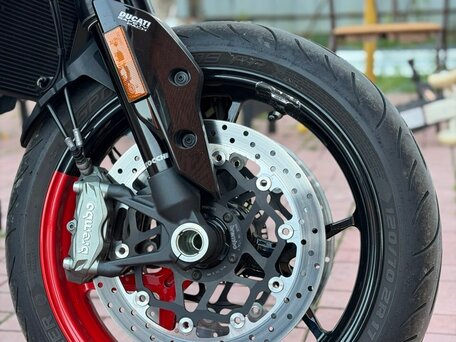2021 Ducati Hypermotard, красный, 1150000 рублей, вид 4