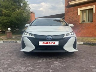 2020 Toyota Prius PHV ZVW52 Prime IV (XW50), белый, 2550000 рублей, вид 4