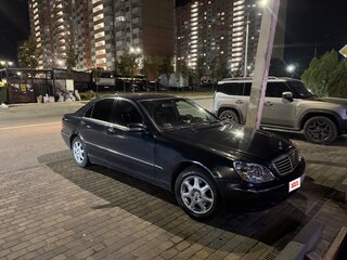 1999 Mercedes-Benz S-Класс 320 IV (W220), чёрный, 430000 рублей, вид 2