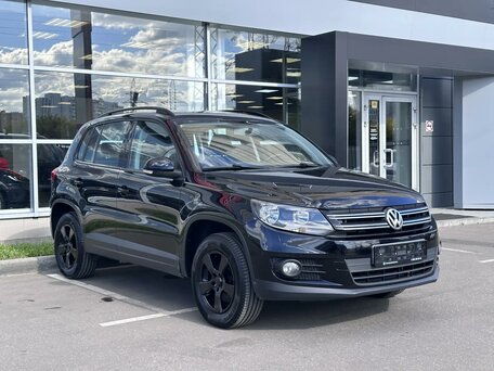2011 Volkswagen Tiguan I Рестайлинг, чёрный, 870000 рублей, вид 1