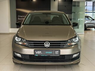 2017 Volkswagen Polo V Рестайлинг, бежевый, 1075000 рублей, вид 2