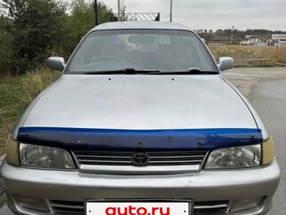 1999 Toyota Corolla VII (E100), серебристый, 300000 рублей, вид 2