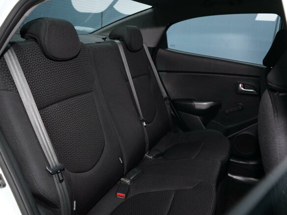 2015 Kia Rio III, белый, 1339000 рублей - вид 6