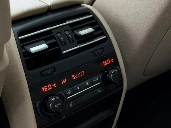 2008 BMW 7 серии 750i V (F01/F02/F04), синий - вид 16