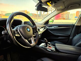 2020 BMW 5 серии 520d VII (G30/G31/G38), чёрный, 2900000 рублей, вид 5
