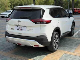 2023 Nissan X-Trail IV, белый, 3120000 рублей, вид 4