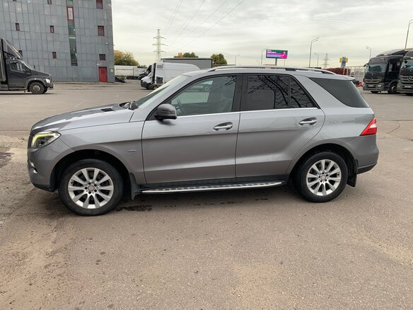 2012 Mercedes-Benz M-Класс 350 III (W166), серый - вид 4