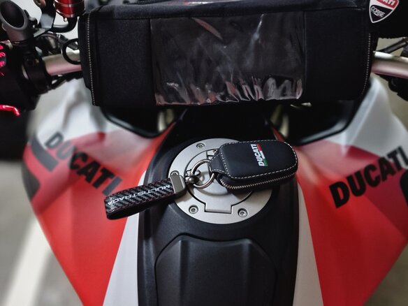 2024 Ducati Multistrada V4, красный, 3000000 рублей - вид 15