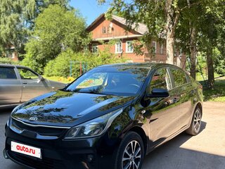 2017 Kia Rio IV, чёрный, 1100000 рублей, вид 1