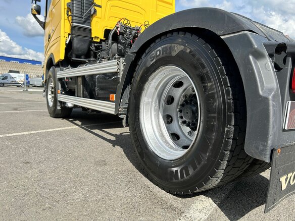 2019 Volvo FH, жёлтый, 4199000 рублей - вид 9