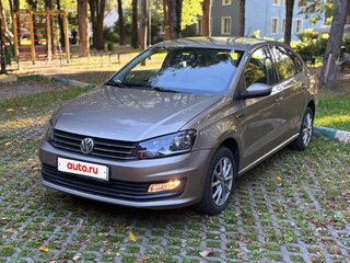 2018 Volkswagen Polo V Рестайлинг, бежевый, 1140000 рублей, вид 1