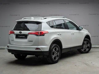 2019 Toyota RAV4 IV (XA40) Рестайлинг, белый, 2115000 рублей, вид 4
