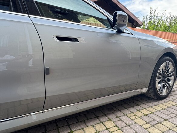 2022 BMW 7 серии 740d xDrive VII (G70), серый, 11000000 рублей - вид 9