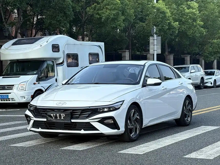 Открыть фотографии: Hyundai Elantra VII (CN7) Рестайлинг