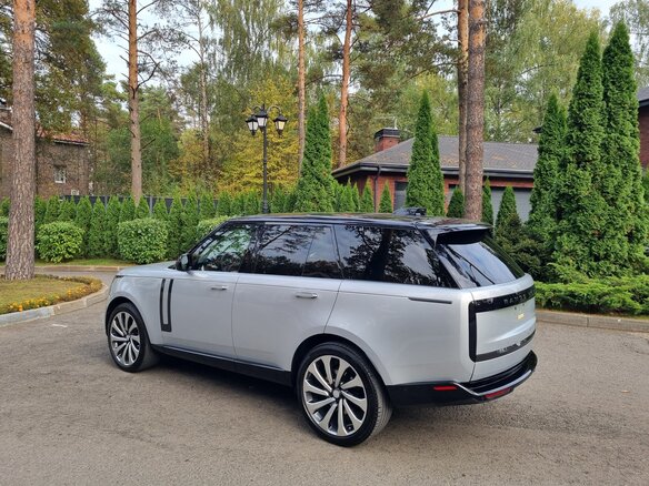 2024 Land Rover Range Rover P400 MHEV V, серебристый, 17200000 рублей - вид 9