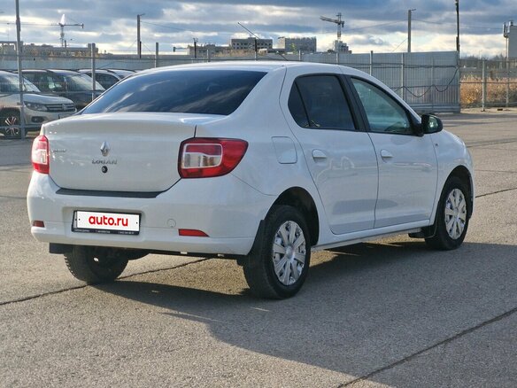 2018 Renault Logan II Рестайлинг, белый, 699000 рублей - вид 1