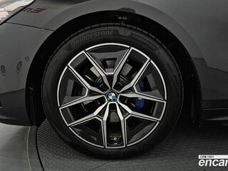 2026 BMW 5 серии 523d xDrive VIII (G60/G61/G68), серый, 9422000 рублей, вид 5