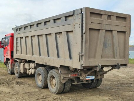 2024 Shacman (Shaanxi) SX3318, красный, 4743000 рублей, вид 4