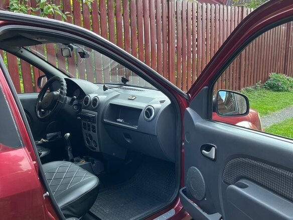 2008 Renault Logan I, красный, 350000 рублей - вид 11