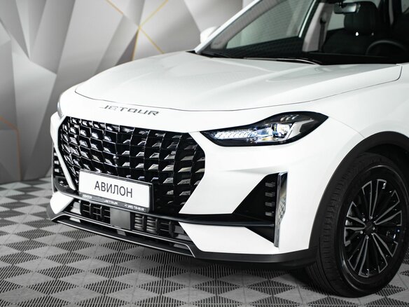 2026 Jetour X70+ I Рестайлинг, белый - вид 9