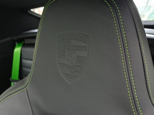 2021 Porsche 911 Carrera 4S VIII (992), зелёный, 16100000 рублей - вид 24