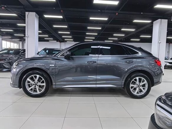 2023 Audi Q3 Sportback 35 TFSI MHEV II (F3), серый, 2440000 рублей - вид 5