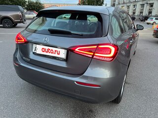 2019 Mercedes-Benz A-Класс 200 IV (W177), серый, 2100000 рублей, вид 5