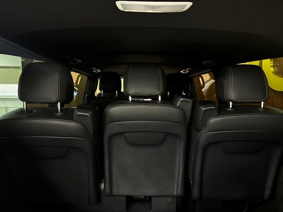 2026 Mercedes-Benz V-Класс Extra Long 300 d экстра длинный III (W447) Рестайлинг 2, чёрный, 13881660 рублей - вид 16