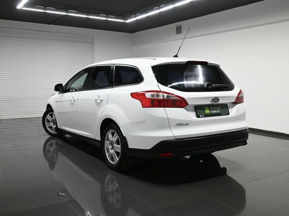 2013 Ford Focus III, белый, 895000 рублей - вид 5