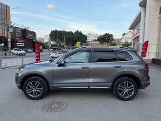 2016 Volkswagen Touareg II Рестайлинг, серый, 4000000 рублей, вид 4
