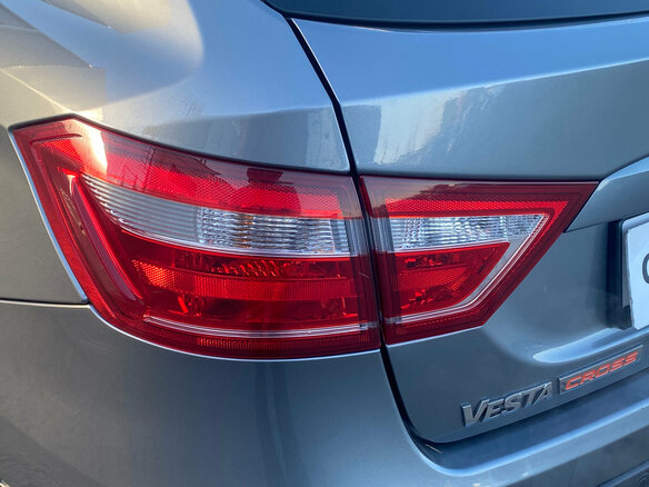 2020 Lada (ВАЗ) Vesta SW Cross I, серый, 1075000 рублей - вид 15
